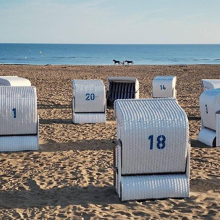 Studio Avec Terrasse, Parking Prive Et Acces Direct A La Plage - Fr-1-465-86 Мервил-Франсвил-Плаж Екстериор снимка